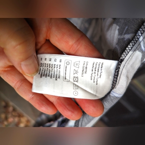 H&M Long Floral Dress/Duster - Picture 2 of 6